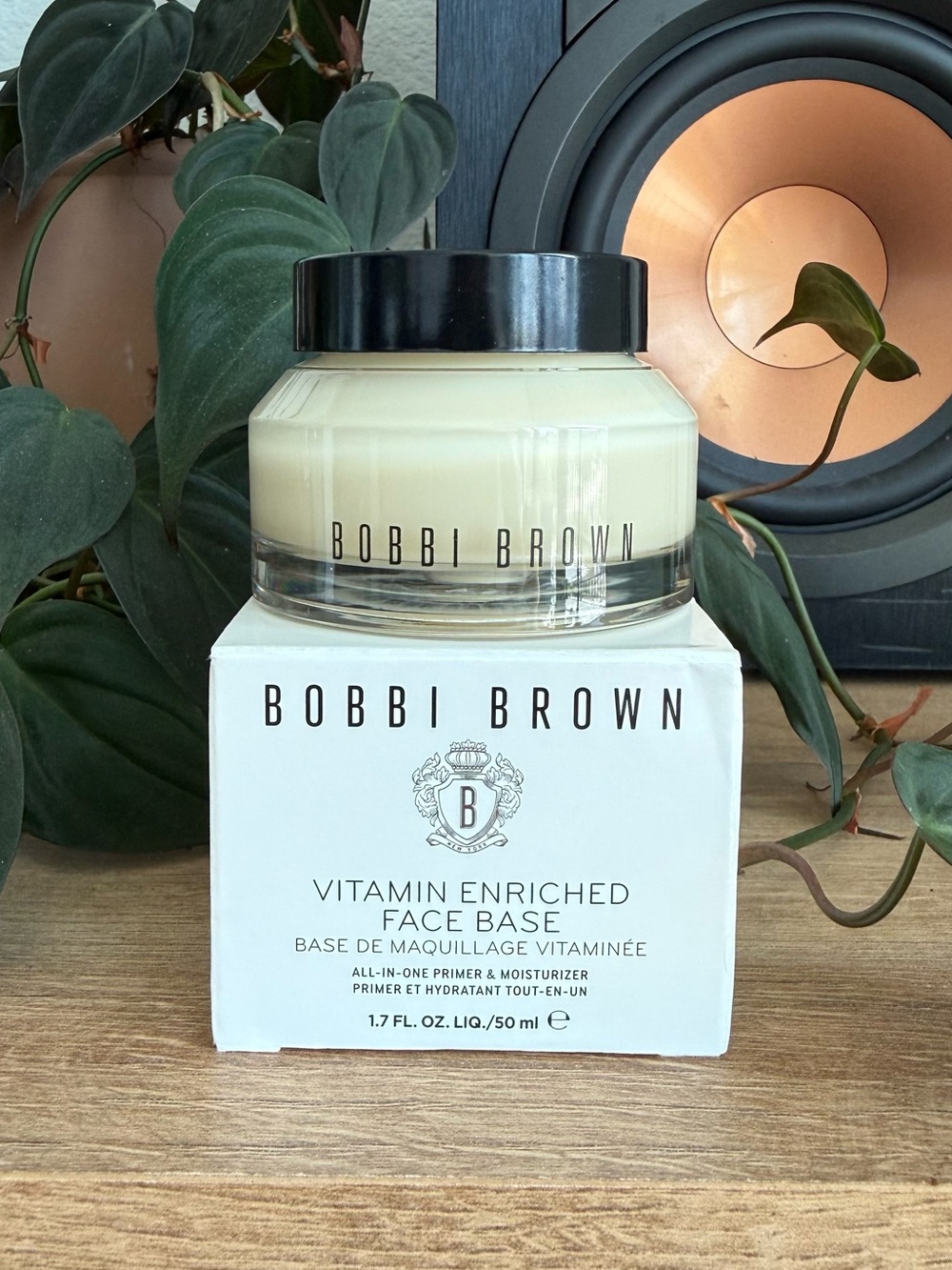 Bobbi Brown Vitamin Enriched Face Base All-In-One Primer & Moisturizer